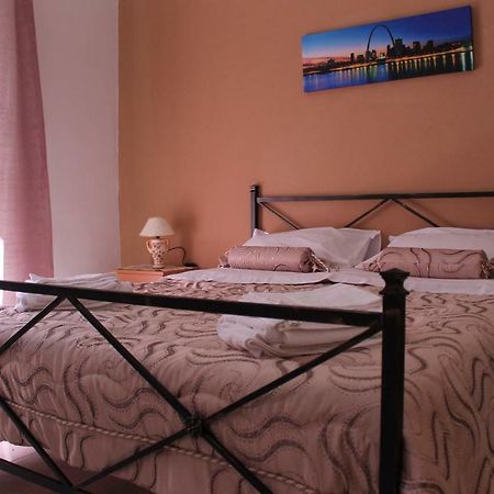Gisira Appartment Катания Экстерьер фото